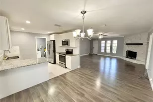 4633 Brooksdale Dr, Sarasota, FL 34232 - Photo 9