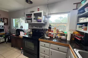1032 NE 20th Ave, Gainesville, FL 32609 - Photo 17