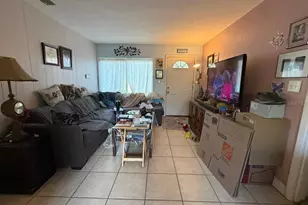 1032 NE 20th Ave, Gainesville, FL 32609 - Photo 3