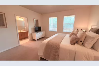 3880 82nd Avenue Circle E #101, Sarasota, FL 34243 - Photo 9