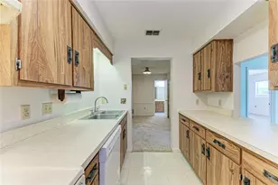 5503 Fountain Lake Cir, Bradenton, FL 34207 - Photo 13