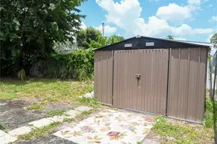 3341 Andrea St, Sarasota, FL 34235 - Photo 39