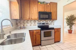 3341 Andrea St, Sarasota, FL 34235 - Photo 13