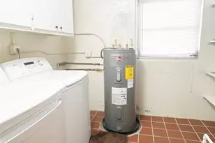 3341 Andrea St, Sarasota, FL 34235 - Photo 29
