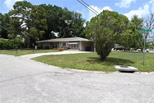 3341 Andrea St, Sarasota, FL 34235 - Photo 3
