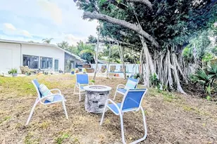 3579 Plantation Dr, Sarasota, FL 34231 - Photo 5
