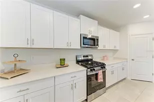 9175 Tequila Sunrise Dr, Sarasota, FL 34241 - Photo 17
