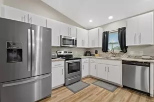 8288 SW Sunnybreeze Rd, Arcadia, FL 34269 - Photo 5
