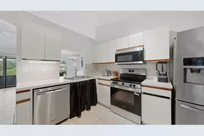 2481 S Scarlet Oak Court, Sarasota, FL 34232 - Photo 13