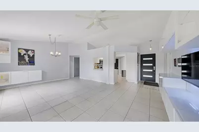 2481 S Scarlet Oak Court, Sarasota, FL 34232 - Photo 9