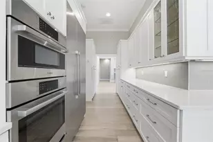 1511 N Lake Shore Dr, Sarasota, FL 34231 - Photo 15