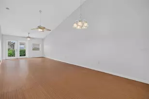 5626 Monte Rosso Rd, Sarasota, FL 34243 - Photo 15