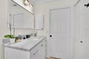 6817 Corral Cir, Sarasota, FL 34243 - Photo 31