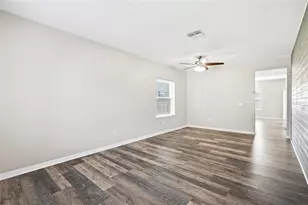 909 Meadow Glade Dr, Ruskin, FL 33570 - Photo 33