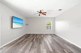 909 Meadow Glade Dr, Ruskin, FL 33570 - Photo 17