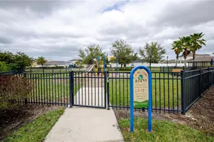 909 Meadow Glade Dr, Ruskin, FL 33570 - Photo 63