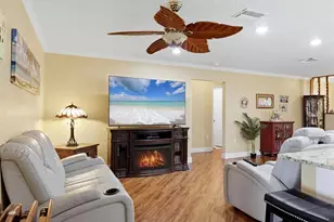 918 Ell Way, Sarasota, FL 34243 - Photo 7