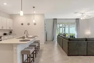 10896 Pinot Dr, Venice, FL 34293 - Photo 15