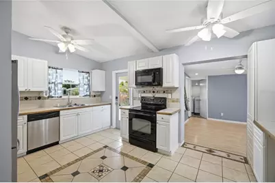 3328 Barstow Street, Sarasota, FL 34235 - Photo 5