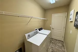 310 Reclinata Cir, Venice, FL 34292 - Photo 25