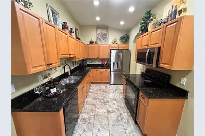 310 Reclinata Circle, Venice, FL 34292 - Photo 13