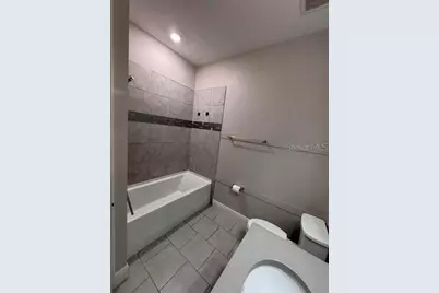 3550 74th Avenue Circle E, Sarasota, FL 34243 - Photo 13