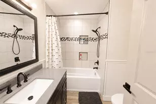 4820 Sunday Ct, Sarasota, FL 34235 - Photo 9