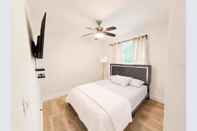 4820 Sunday Court, Sarasota, FL 34235 - Photo 5