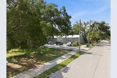 559 18th Street E, Bradenton, FL 34208 - Photo 31