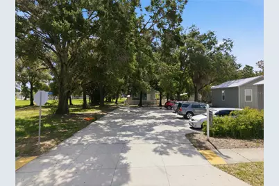 559 18th Street E, Bradenton, FL 34208 - Photo 25