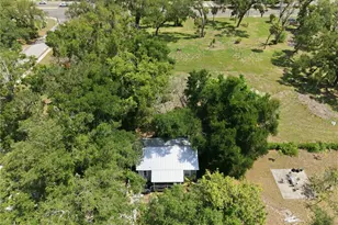 559 18th St E, Bradenton, FL 34208 - Photo 39