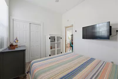 559 18th Street E, Bradenton, FL 34208 - Photo 17
