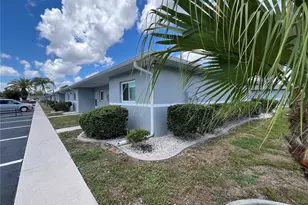 12274 SW Egret Cir, Lake Suzy, FL 34269 - Photo 5