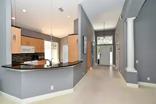 7131 Kensington Ct, University Park, FL 34201 - Photo 13