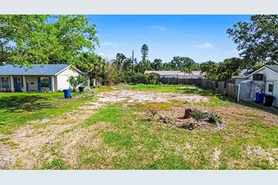1737 Colorado Avenue NE, Saint Petersburg, FL 33703 - Photo 1