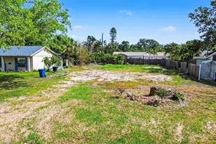 1737 Colorado Ave NE, Saint Petersburg, FL 33703 - Photo 1