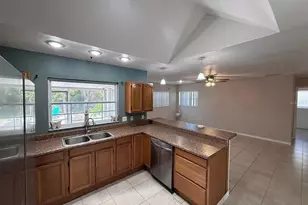 7811 18th Ave NW, Bradenton, FL 34209 - Photo 5