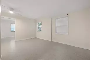 308 Ohio Pl, Sarasota, FL 34236 - Photo 5