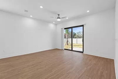 8044 Gulfstream Court #14318, Lakewood Ranch, FL 34202 - Photo 15
