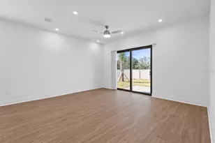 8044 Gulfstream Ct, Lakewood Ranch, FL 34202 - Photo 15