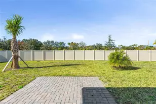 8044 Gulfstream Ct, Lakewood Ranch, FL 34202 - Photo 5