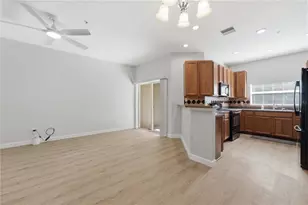 1346 Grantham Dr, Sarasota, FL 34234 - Photo 11