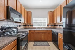 1346 Grantham Dr, Sarasota, FL 34234 - Photo 13