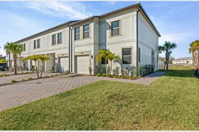 14506 Stellar Place, Lakewood Ranch, FL 34202 - Photo 3