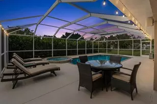 502 St Andrews Dr, Sarasota, FL 34243 - Photo 9