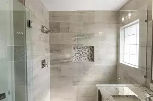502 St Andrews Dr, Sarasota, FL 34243 - Photo 31