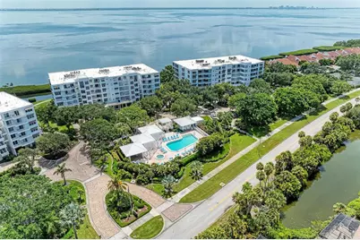 2350 Harbour Oaks Drive, Longboat Key, FL 34228 - Photo 53
