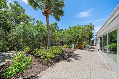 706 Spanish Drive S, Longboat Key, FL 34228 - Photo 29