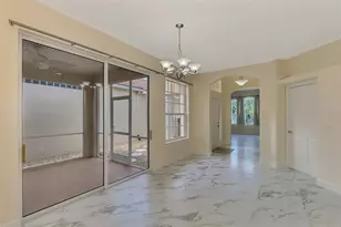 7803 33rd St E, Sarasota, FL 34243 - Photo 13