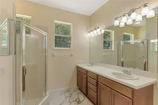 7803 33rd St E, Sarasota, FL 34243 - Photo 35